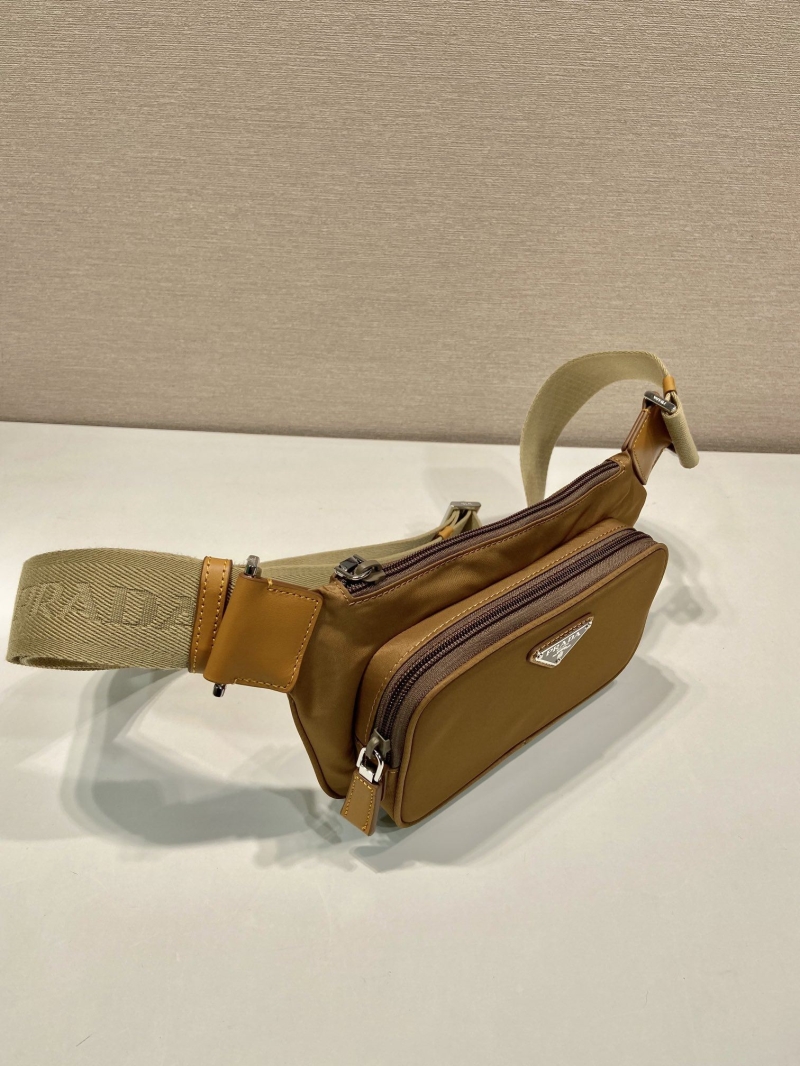 Pra*a waist chest packs